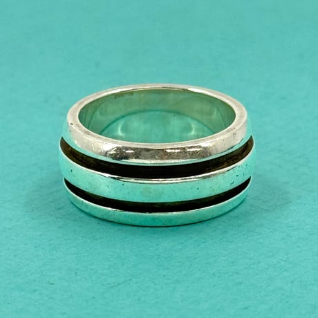 TIFFANY グルーヴド ダブルライン リング SV925