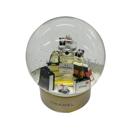 CHANEL　スノードーム