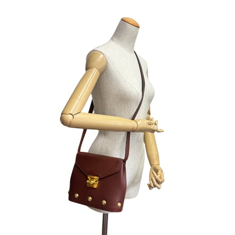 Ferragamo　ショルダーバッグ　レザー　ブラウン