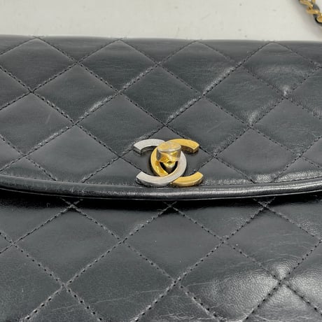 CHANEL　パリ限定　チェーンショルダーバッグ