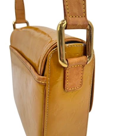 LOUIS VUITTON モノグラム ヴェルニ クリスティGM M91147 ショルダーバッグ
