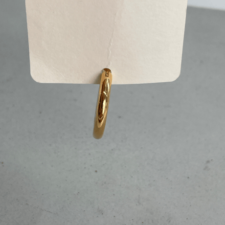 FENDI　エフイズ　ピアス　ゴールド