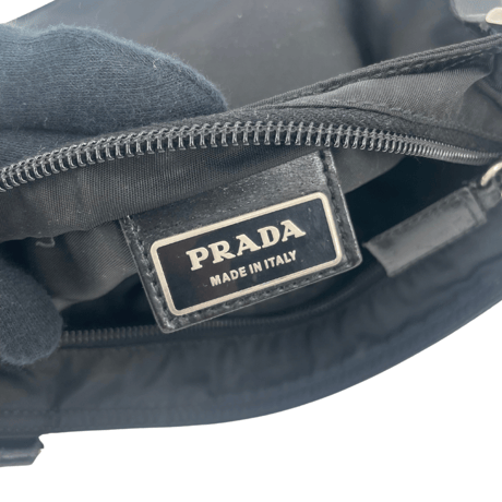 PRADA　ショルダーバッグ　ナイロン　ブラック