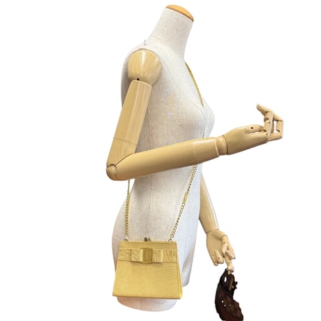 Ferragamo　ヴァラリザード　チェーンショルダーバッグ　YE