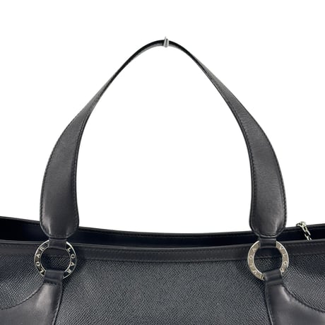 BVLGARI ブラックレザー ショルダーバッグ