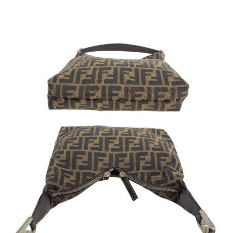FENDI　ズッカ　ショルダーバッグ
