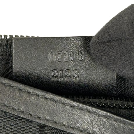 GUCCI GGキャンバス ブラック アクセサリー ポーチ