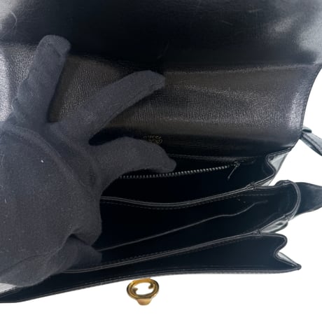 GUCCI　ショルダーバッグ　ブラック