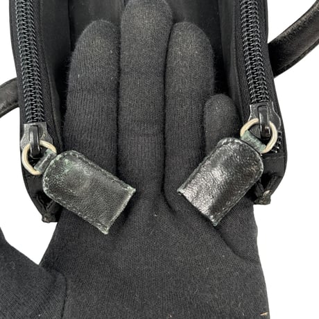 PRADA テスート ブラック ショルダーバッグ