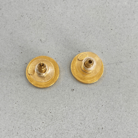 CHANEL　ピアス　ピン風ピアス