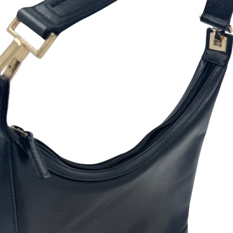 GUCCI ワンショルダー　ブラック
