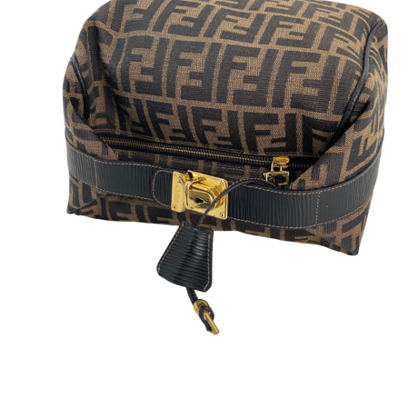 FENDI　ズッカ　ワンショルダーバッグ