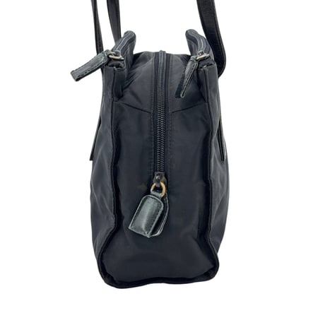 PRADA テスート ブラック ショルダーバッグ