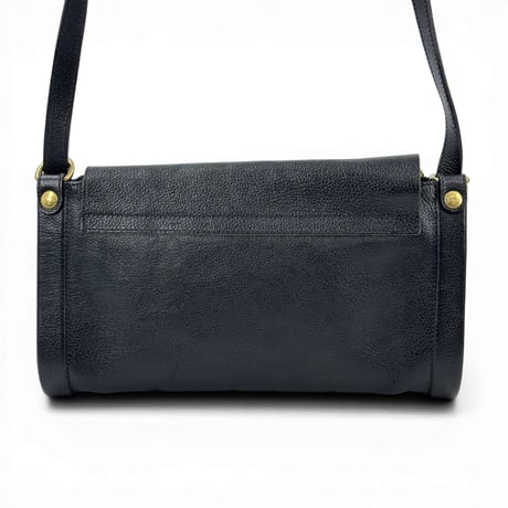IL BISONTE レザー ブラック ショルダーバッグ
