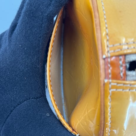 LOUIS VUITTON ベッドフォード モノグラム・ヴェルニ イエロー エナメル ハンドバッグ M91006