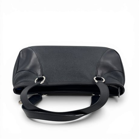 BVLGARI ブラックレザー ショルダーバッグ