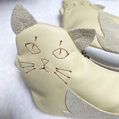 にじまる店長 レザーポーチ