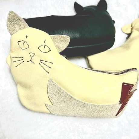 にじまる店長 レザーポーチ