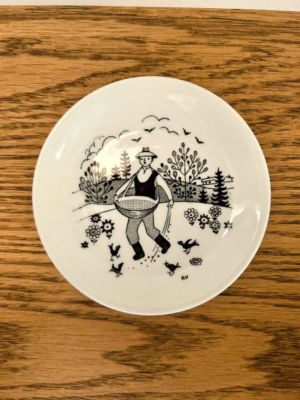 【美品・希少】エルメス／1997 アフリカへのトリビュート ミニプレート 絵皿 Yahoo!オークション -「エルメス アフリカ プレート」の落札相場