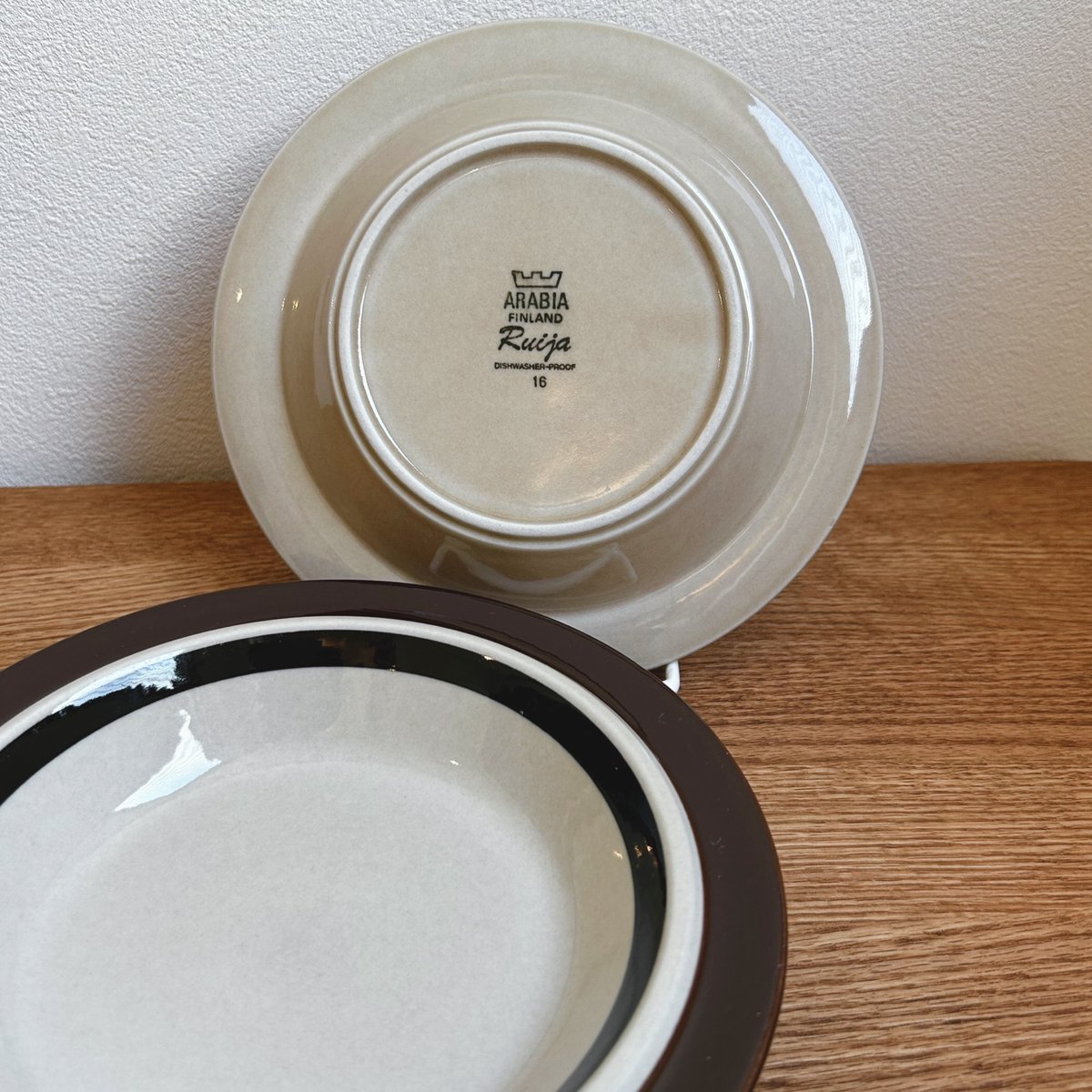 アラビア／ルイージャ　深皿 ARABIA Ruijaスクエアプレート 深皿 - presse 北欧、バルトの雑貨のお