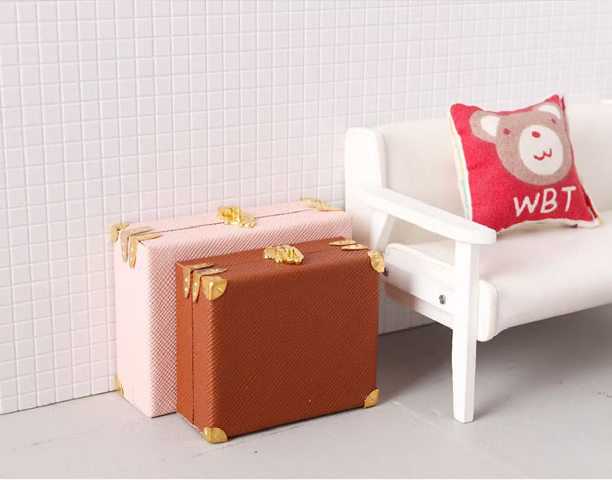 ドールハウス ミニチュア 収納用 アンティーク風トランク(小)1点 全2 ドールハウス ミニチュア 収納用 アンティーク風トランク(小)1点 全2