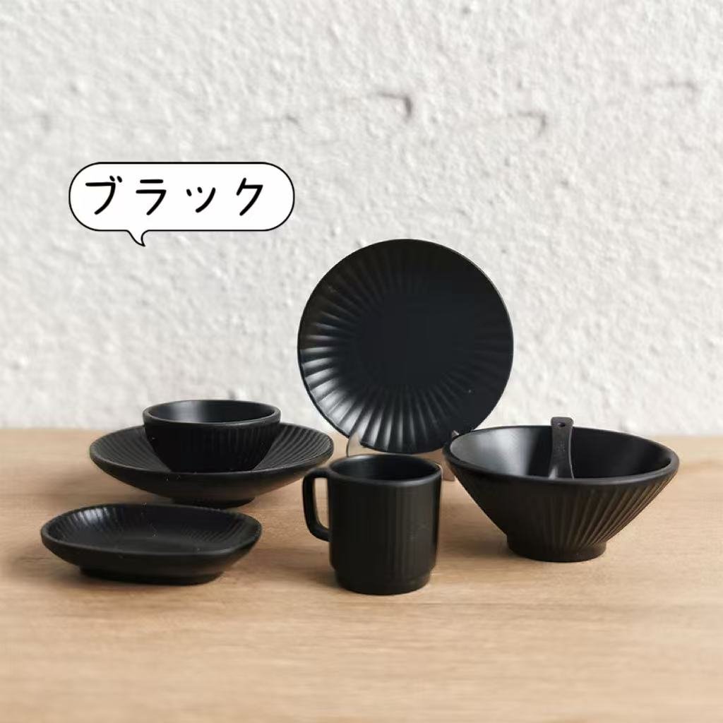 ミニチュアドールハウス用 ミニチュアカラフルな茶碗お皿7点