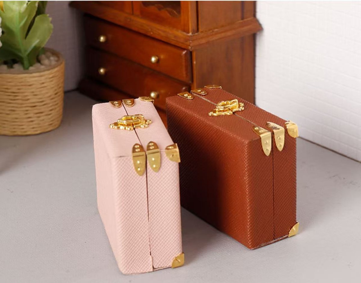 ドールハウス ミニチュア 収納用 アンティーク風トランク（小）1