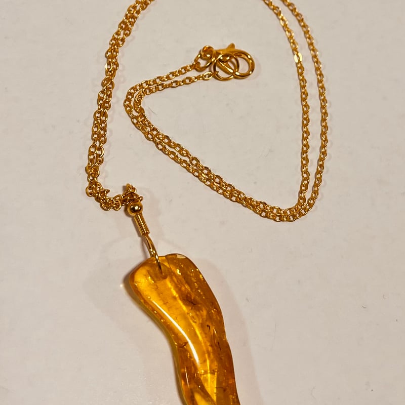 専用　本蝋琥珀 ネックレス・イヤリング 28g・6g 東岩7-0819ア㉞ 専用 本蝋琥珀 ネックレス・イヤリング 28g・6g 東岩7-0819ア㉞