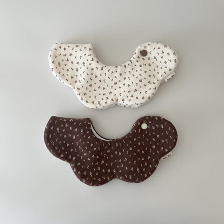leaf bib