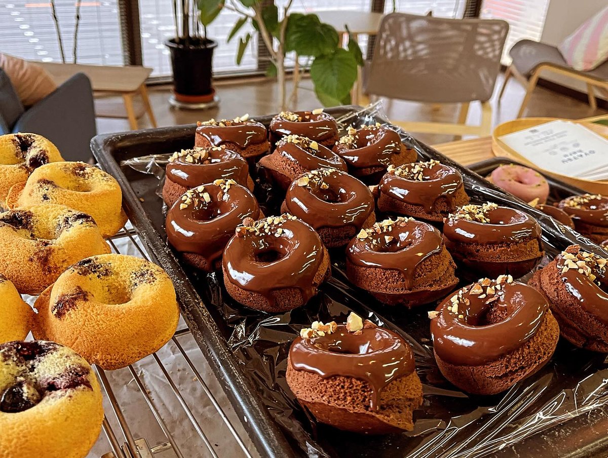 焼きドーナツ6個入り｜BAKED BUTTER DONUT | WARU WARU DONUT 株式会社