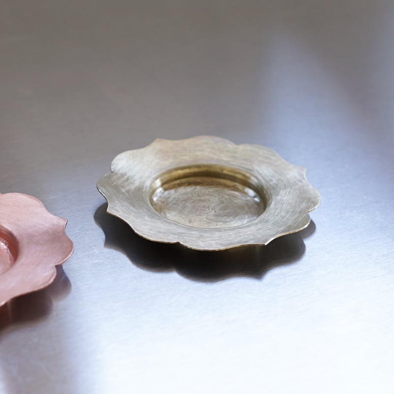 竹俣勇壱_茶托(真鍮/輪花) | 暮らしの品 つかもと