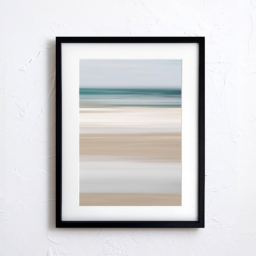 Sea of Fantasy｜幻想的な海を描いた静寂のアートポスター｜モダン空間