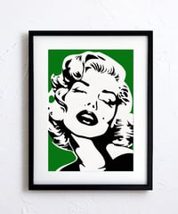 RETRO GIRLはレトロポップな女性像のアートポスター。A4〜A2額縁