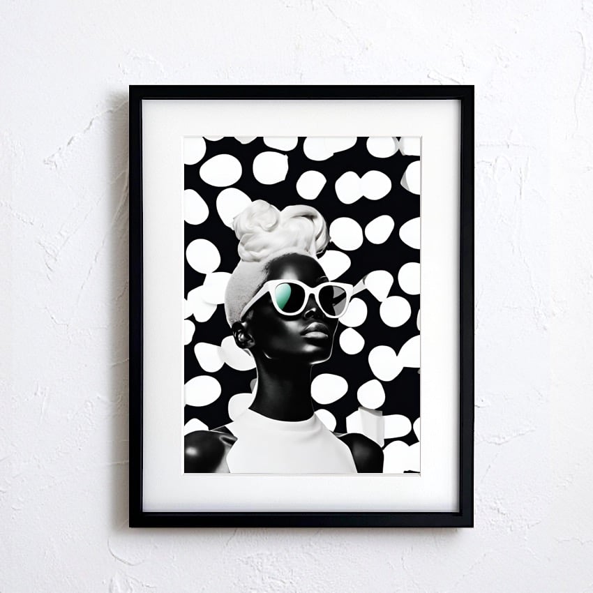 Fresh Cream Woman｜生クリーム×女性のモノクロポップアートポスター