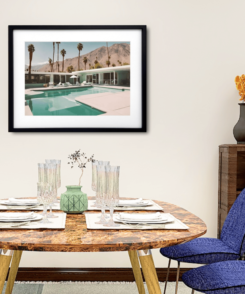 西海岸のプールサイドを描くレトロアート『Poolside』。額縁