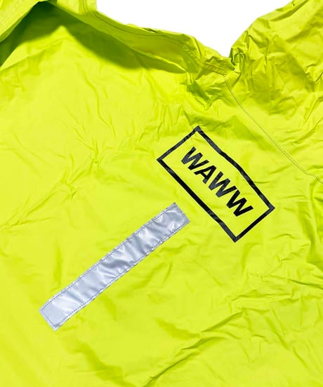 RAIN COAT