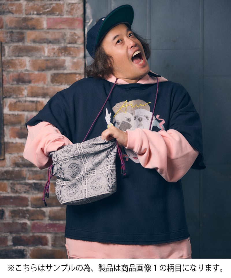 ドローストリングショルダーバッグ（Apsu Shuseiモデル