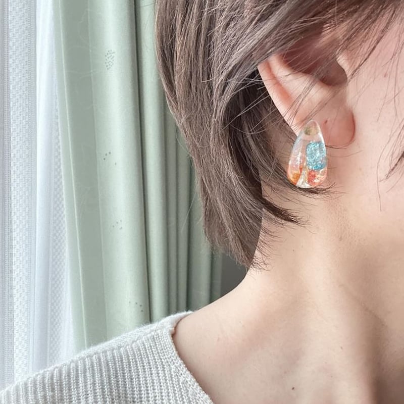 ミックストルマリンのしずく型ピアス＆イヤリング レジン天然石ピアス