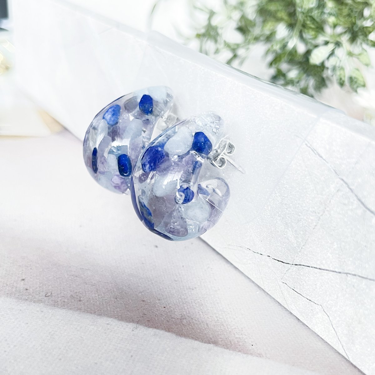 No.118◆天然石ピアス♡アクアマリン♡ラピスラズリ♡キラキラ蝶々 No.118◇天然石ピアス♡アクアマリン♡ラピスラズリ♡キラキラ蝶々