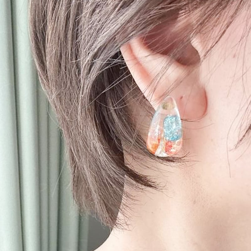 ミックストルマリンのしずく型ピアス＆イヤリング レジン天然石ピアス