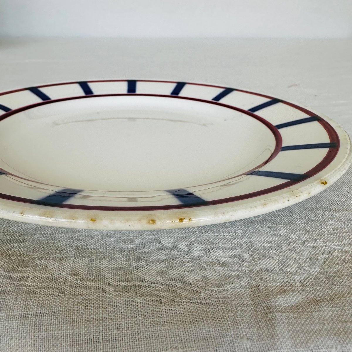 ディゴワンサルグミンヌ バスク柄デザートプレート 412 フランス