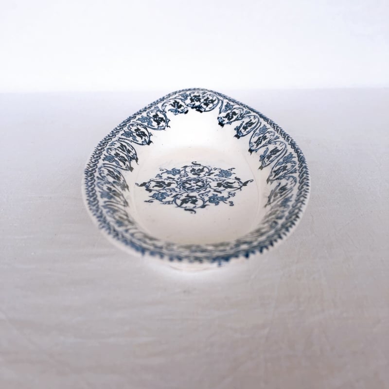 ショワジールロワ 『BRIENNE』 ラヴィエ 前菜皿 フランスアンティーク