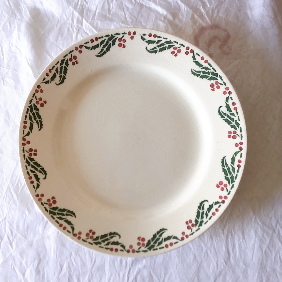 フランスアンティーク　クレイユモントロー　アイビー柄　ディナープレート　レア 美品 フランスアンティーク クレイユエモントロー 赤い花模様の