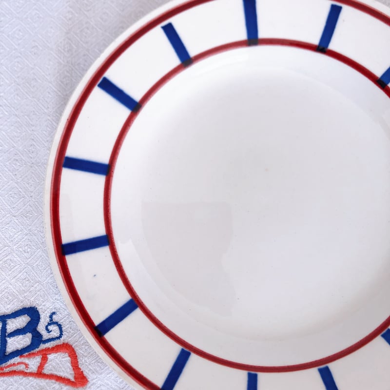 美品 ディゴワンサルグミンヌ バスク柄デザートプレート C