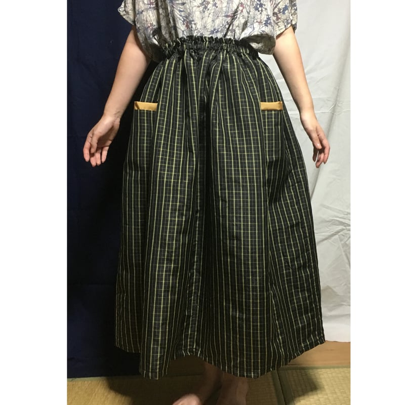 着物リメイク ロングスカート (黒) | Hand Shop まごころや 着物リメイク ロングスカート (黒) | Hand Shop まごころや