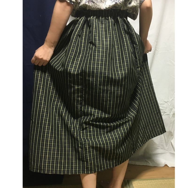 着物リメイク ロングスカート (黒) | Hand Shop まごころや 着物リメイク ロングスカート (黒) | Hand Shop まごころや