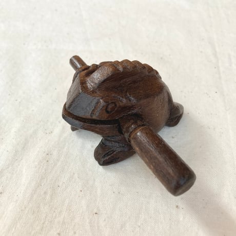 タイ ミニミニサイズのカエルギロ