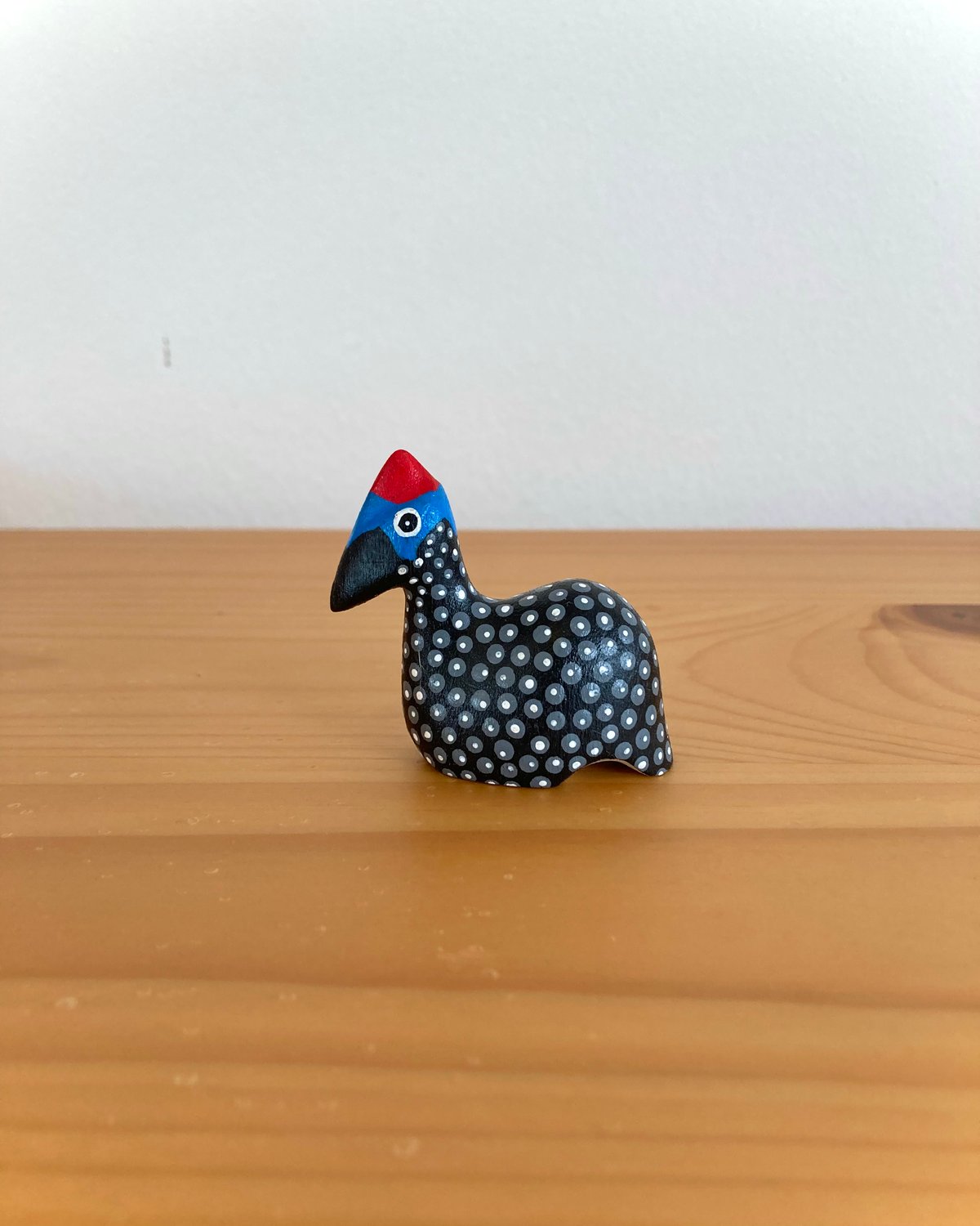 ケニア ホロホロ鳥の木彫り人形 | からす舎