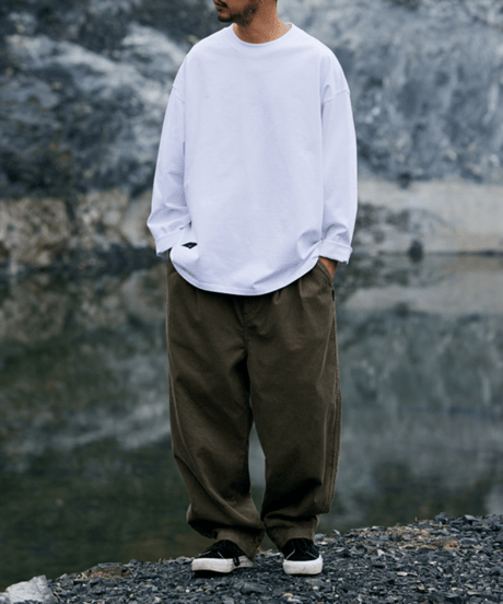 BOTTLING ROUND L/S TEE