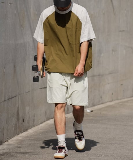 Bi-Material Raglan Wide Form T-shirt / 2colors